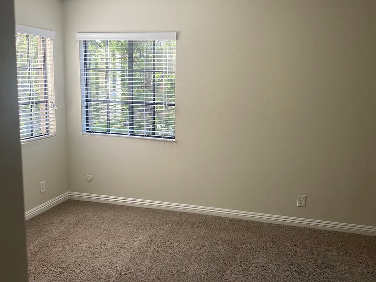 108 N Hidalgo Ave — Photo 6