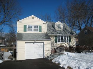 38 Barber Blvd, South Bound Brook, NJ 08880