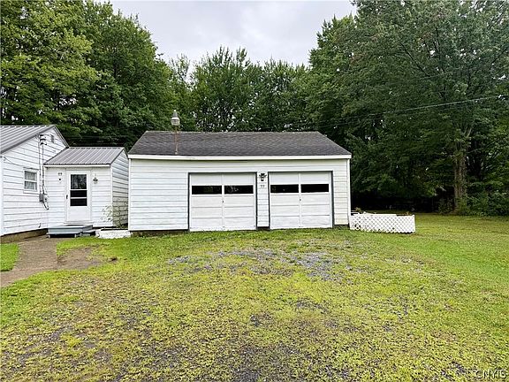 4th image of 6747 Sutliff Rd