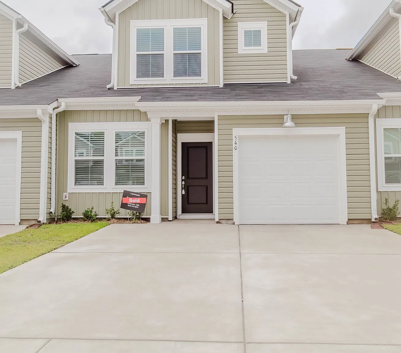 3 bed, 3.0 bath, 1500 sqft, $2,045 — Photo 1