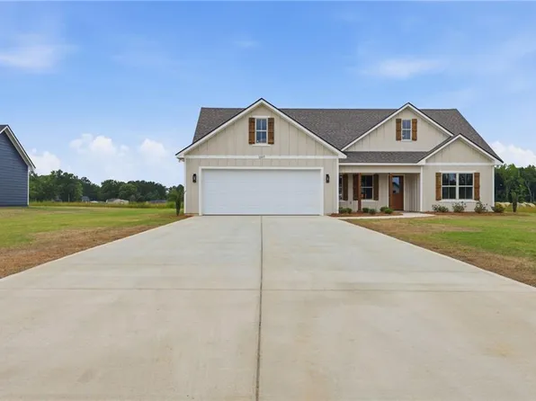 1107 30th St, Valley, AL 36854