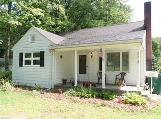 374 Wilson Mills Rd, Chardon, OH 44024