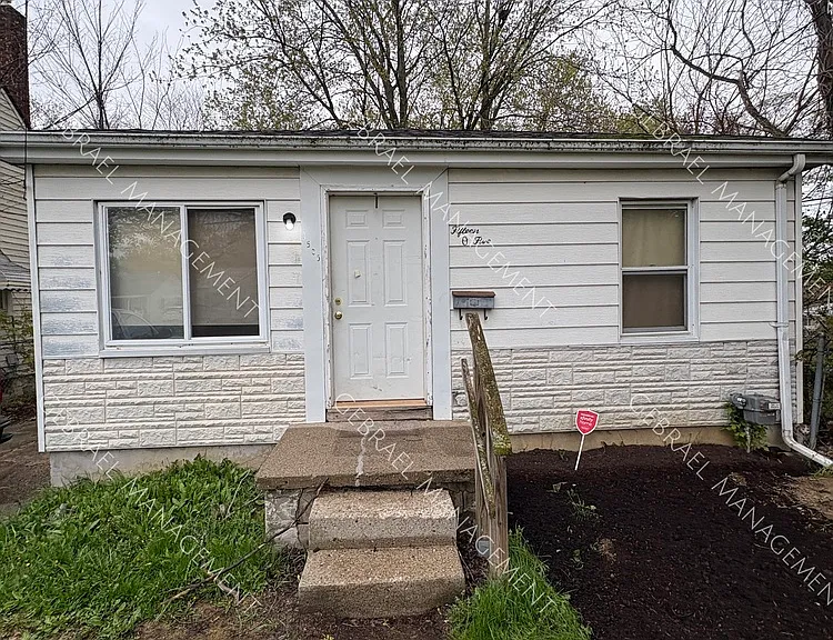 1505 Hughes Ave — Photo 1