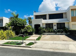 1 Saint Terrazas De Tintillo, Guaynabo, PR 00966