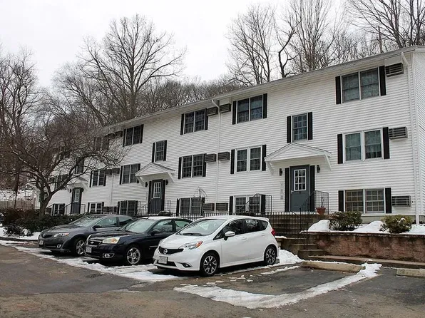 7 Prew Ave APT 1B, Holyoke, MA 01040