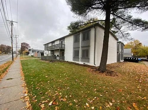 2044 Arlington Ave #1 — Photo 3