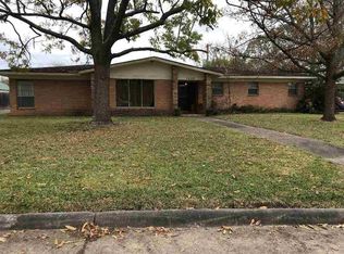 1420 Longfellow Dr, Beaumont, TX 77706