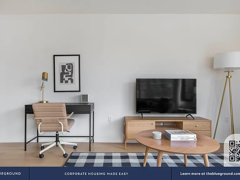 180 W 20th St #9C — Photo 5