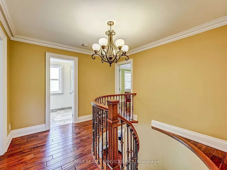 1570 Tipperary Ct — Photo 21