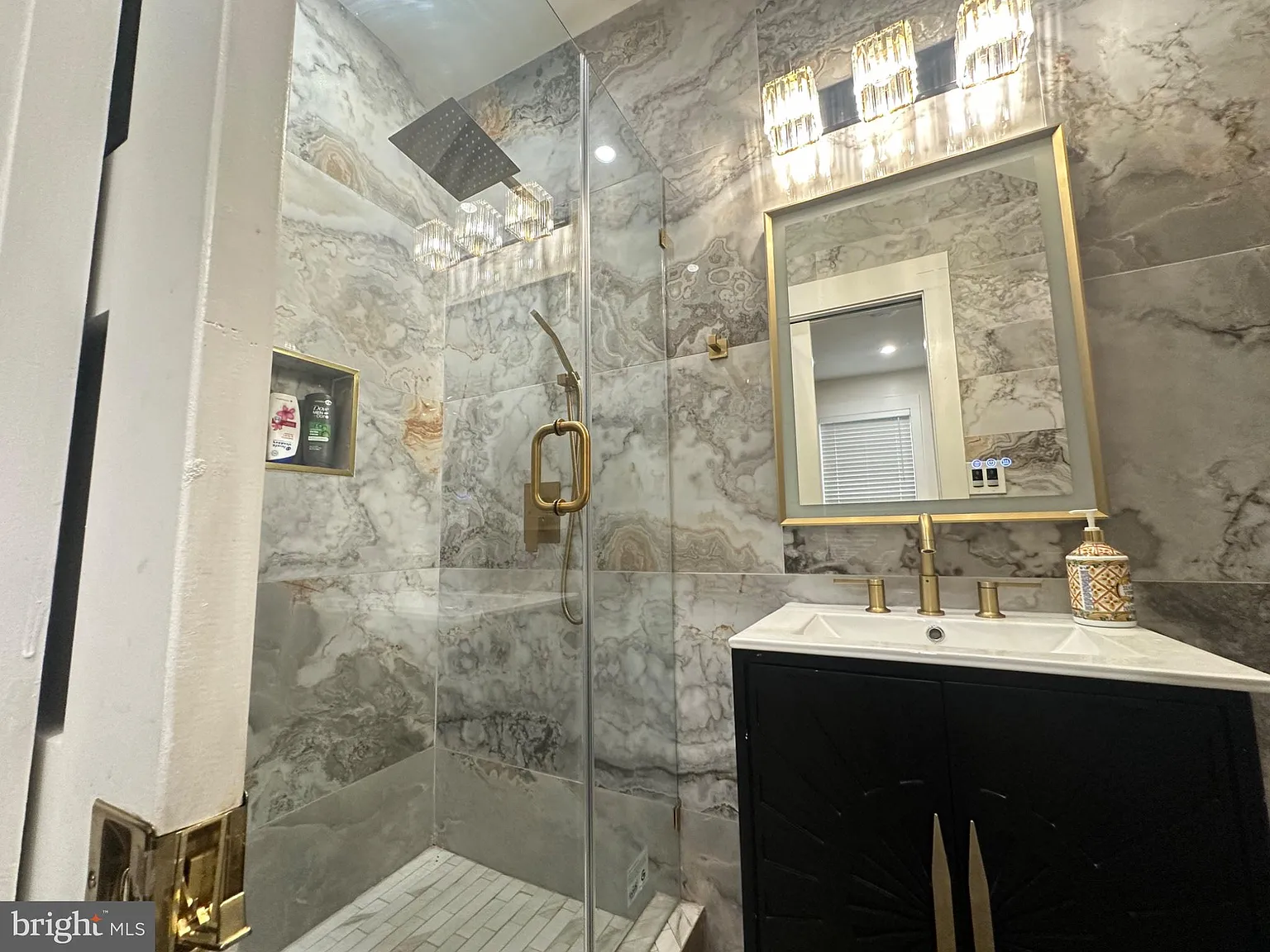 1 bed, 1.0 bath, 1728 sqft, $1,795 — Photo 4