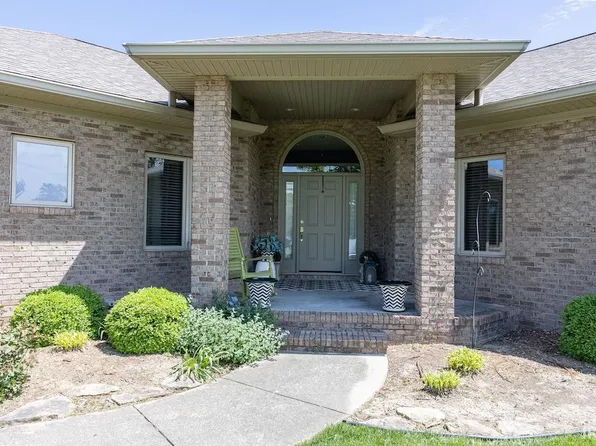333 N Hyde Park Dr, Vincennes, IN 47591