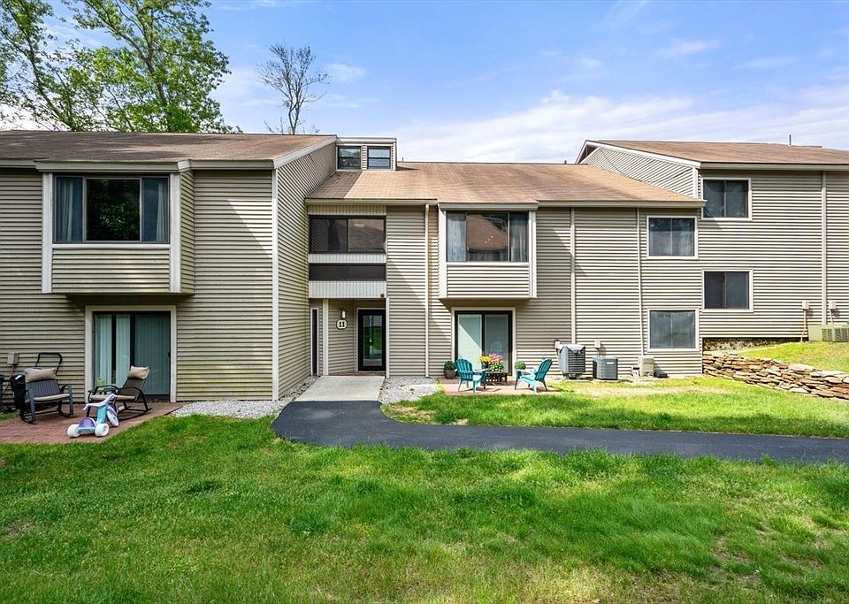1st image of 11 Thayer Pond Dr #14