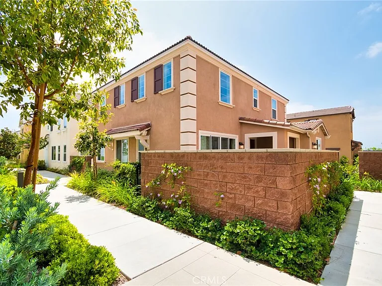 8788 Newview Pl — Photo 2