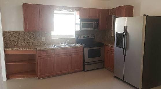 3rd image of 1079 NW 112th Ter #1