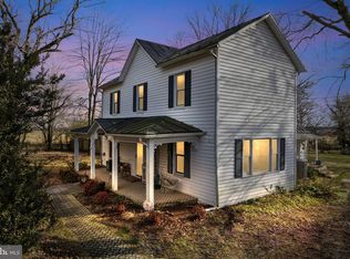 10647 Rogues Rd, Midland, VA 22728