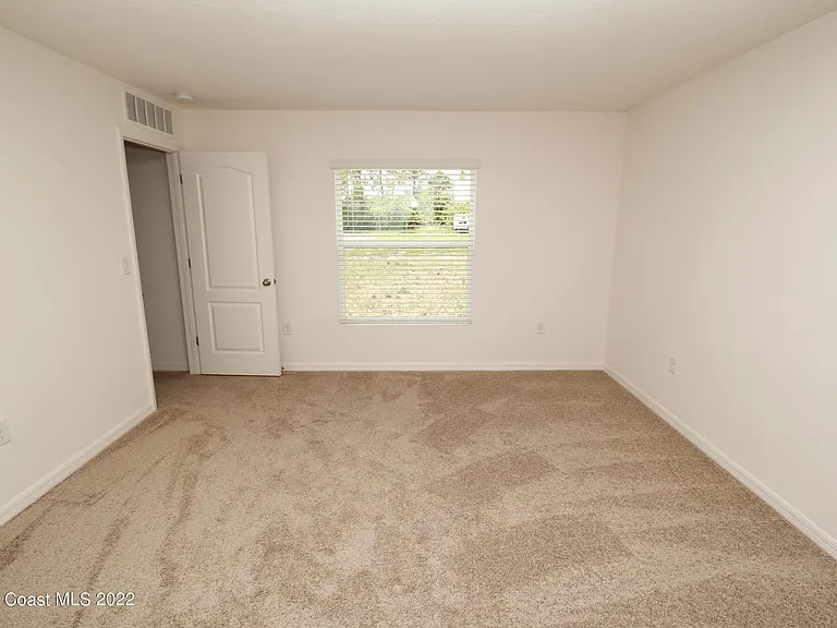 1450 Traverse St SE — Photo 8