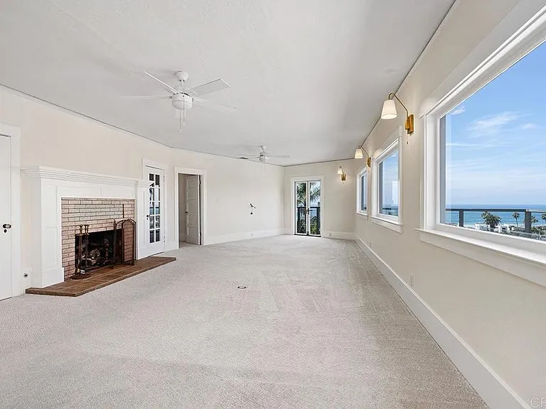 1654 Camino Del Mar #UPPER — Photo 10