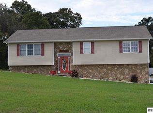 166 Golf View Blvd, Dandridge, TN 37725