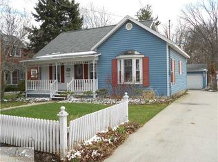 419 W Lovett St, Charlotte, MI 48813