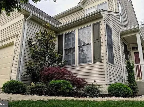 6572 Creek Run Dr, Centreville, VA 20121