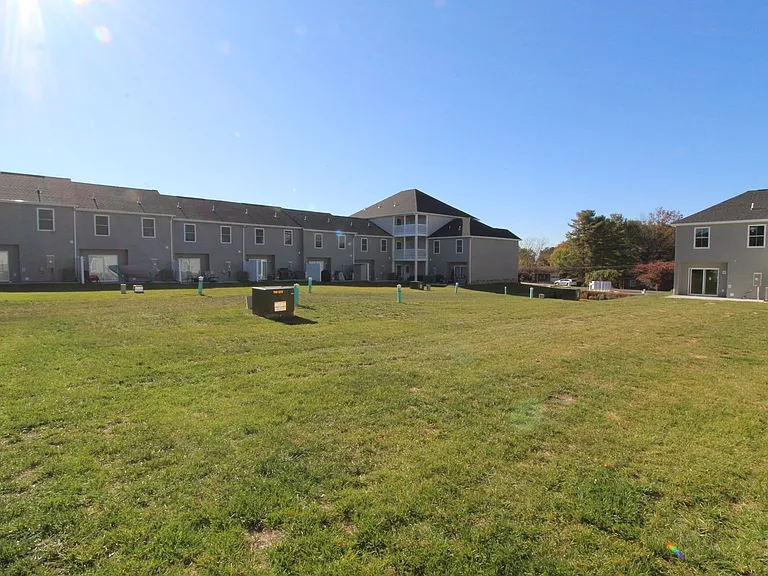 3015 Locust Grove Ct — Photo 22
