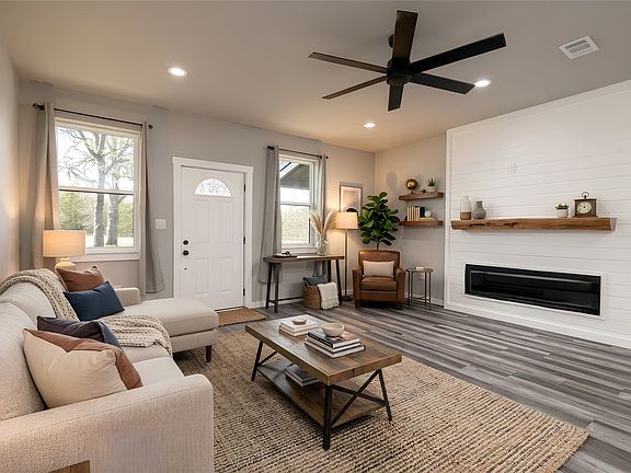 4th image of 115 Valley Ridge Ct
