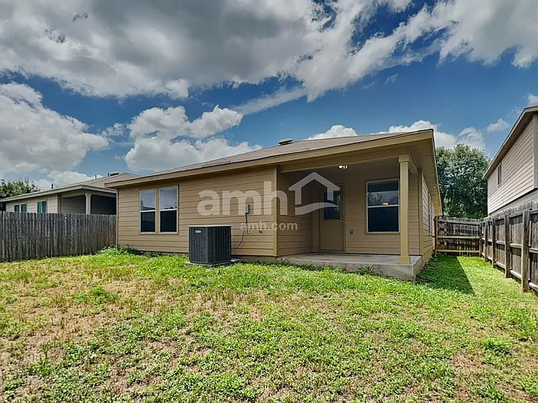 806 Silverado Way — Photo 21