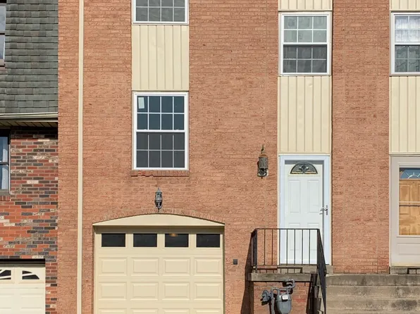 1789 Patrick Pl, South Park, PA 15129