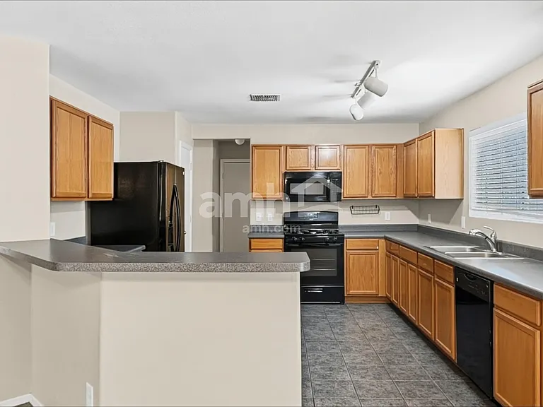 6286 S Sun View Way — Photo 4