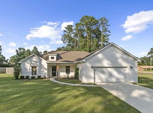 215 Foxfire Dr, Dothan, AL 36301