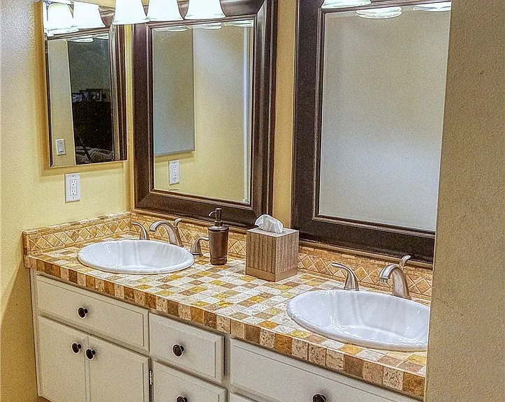 24911 Laguna Vis — Photo 30