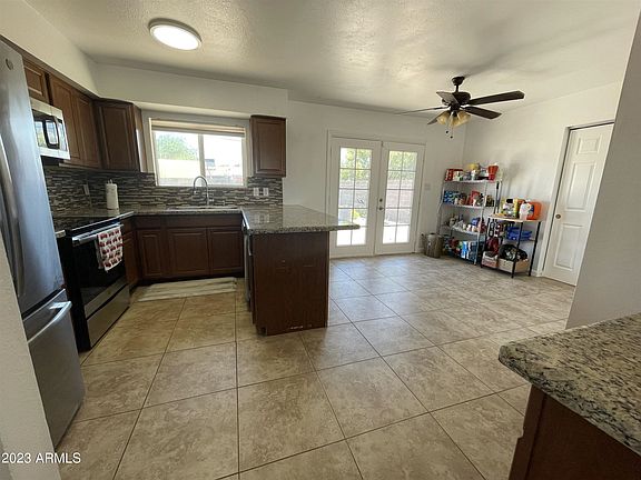 4th image of 447 N 111th Pl