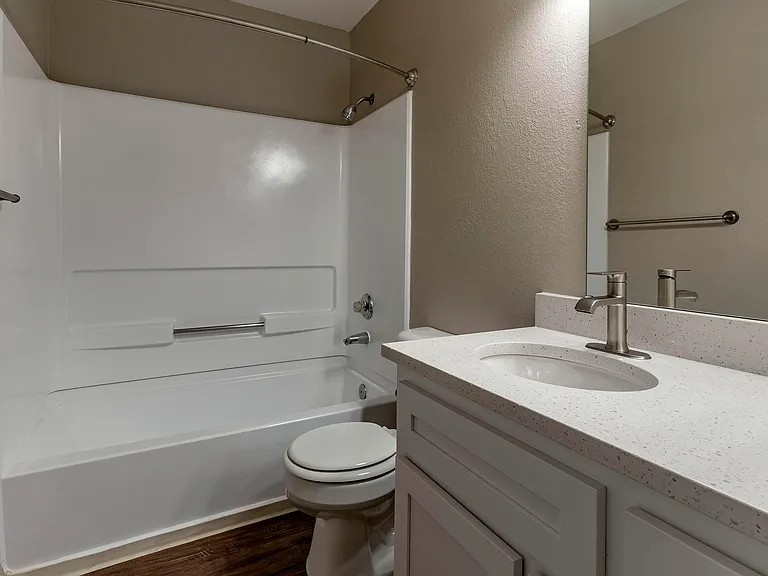 Portofino Apartments — Photo 12