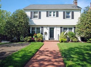 190 Highfield Ln, Nutley, NJ 07110