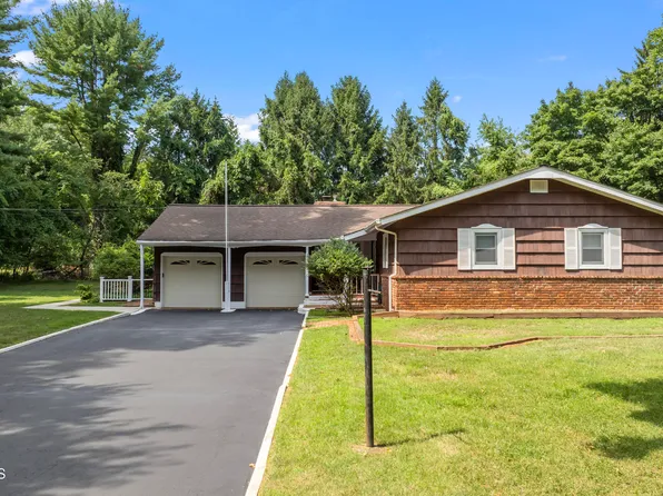 5 Robin Road, Holmdel, NJ 07733