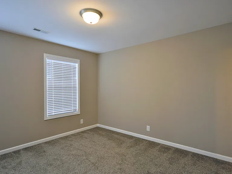 291 Alexander Blvd — Photo 24