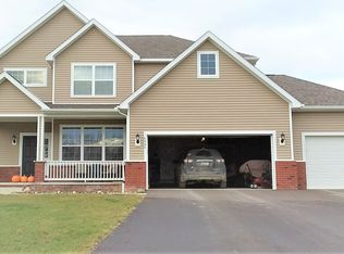 6446 McGuire Rd, Fenton, MI 48430