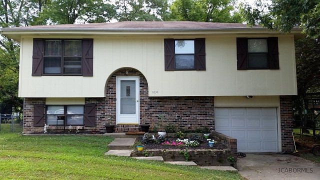 1st image of 1637 Westview Dr