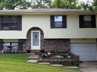 1637 Westview Dr, Jefferson City, MO 65109