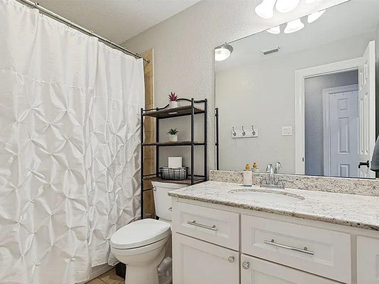 6011 Shady Alcove Ct — Photo 21