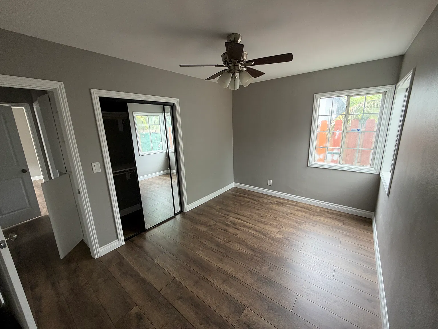 2 bed, 750 sqft, $4,350 — Photo 1