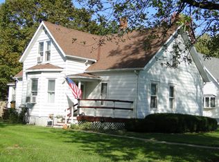 302 N Front St, Danforth, IL 60930