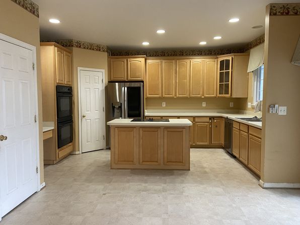 305 N Old Dominion Ln