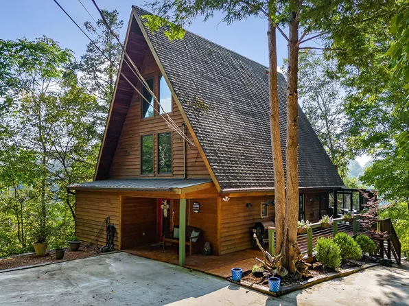 144 Lakeview Ct, Smithville, TN 37166