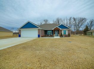 Village Dr, Grove, OK 74344