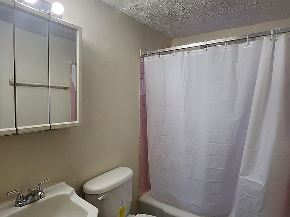 5th image of 4903 Caldwell St APT 1