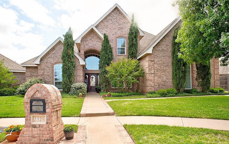 1st image of 2325 Wyndham Ct