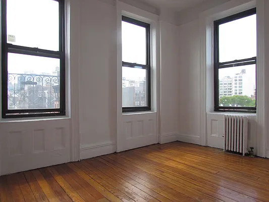 Rented by Landmark Real Estate | media 17