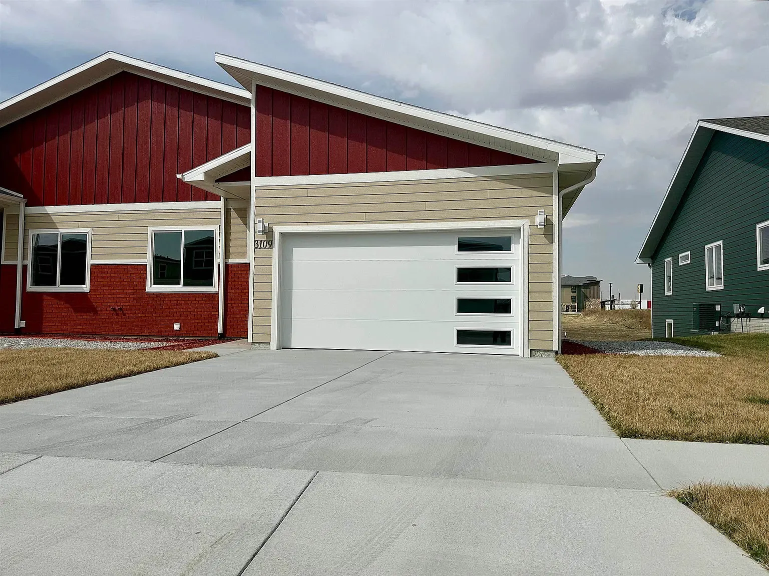 3109 W Laux Dr — Photo 1