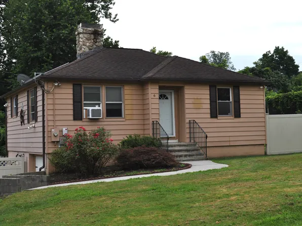 6 Howland Road, New Milford, CT 06776